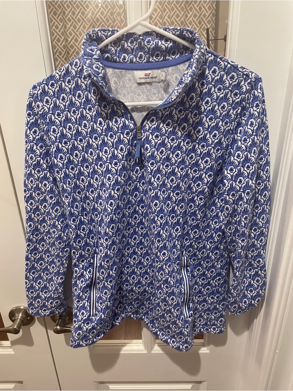 Vineyard Vines Blue & White Printed Zip-Front Top